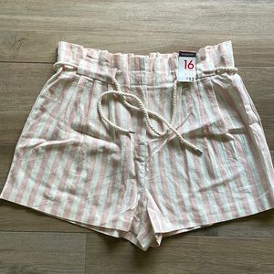 New with tags Primark Women’s Shorts Size 16